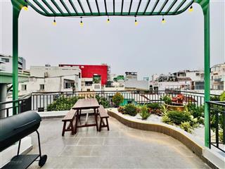 Nhà đẹp sát mặt tiền hoàng hoa thám  4 tầng 4 pn  sân thượng chill  full nội thất