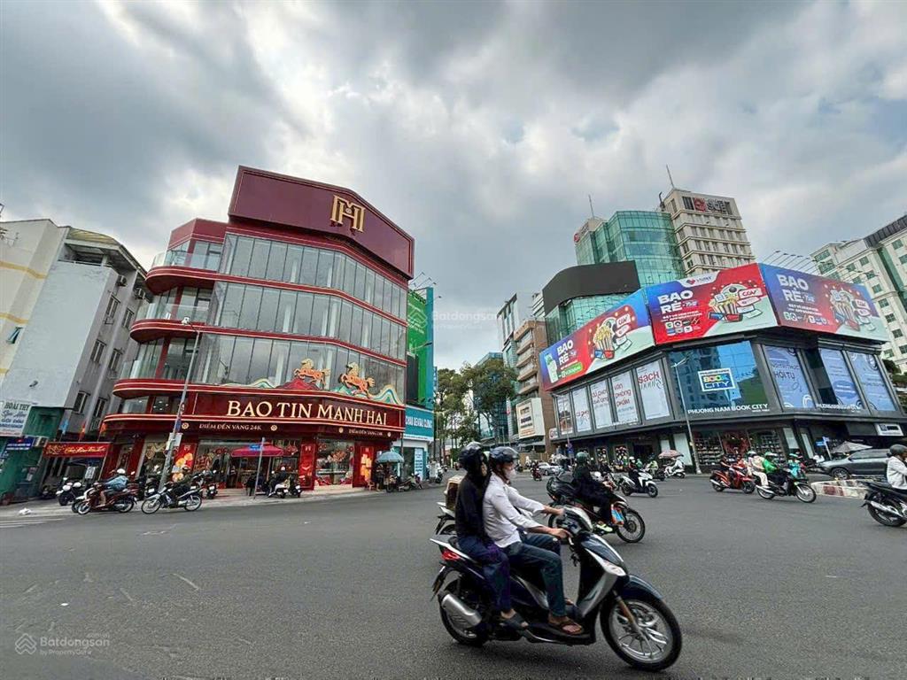Tòa nhà giảm 60 tỷ | góc nguyễn trãi  cống quỳnh | 161m² | thuê 722 tr | giá 240 tỷ