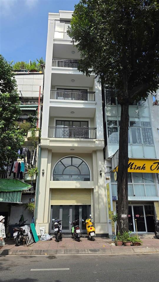 Tòa nhà cần bán gấp | trường sa, p. 13, q. 3 | 74m2 | 27 tỷ | thuê 350tr