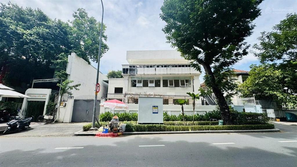 Biệt thự góc 2 mặt tiền | 50 trương định, p. võ thị sáu, q. 3 | 816m2 | 450 tỷ | thuê 600 triệu