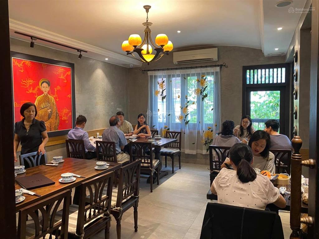 Tòa nhà | 1 ngõ 36 đào tấn, p. cống vị, q. ba đình | 10.9*11.5m 128m2 | bán 70 tỷ  thuê 175tr
