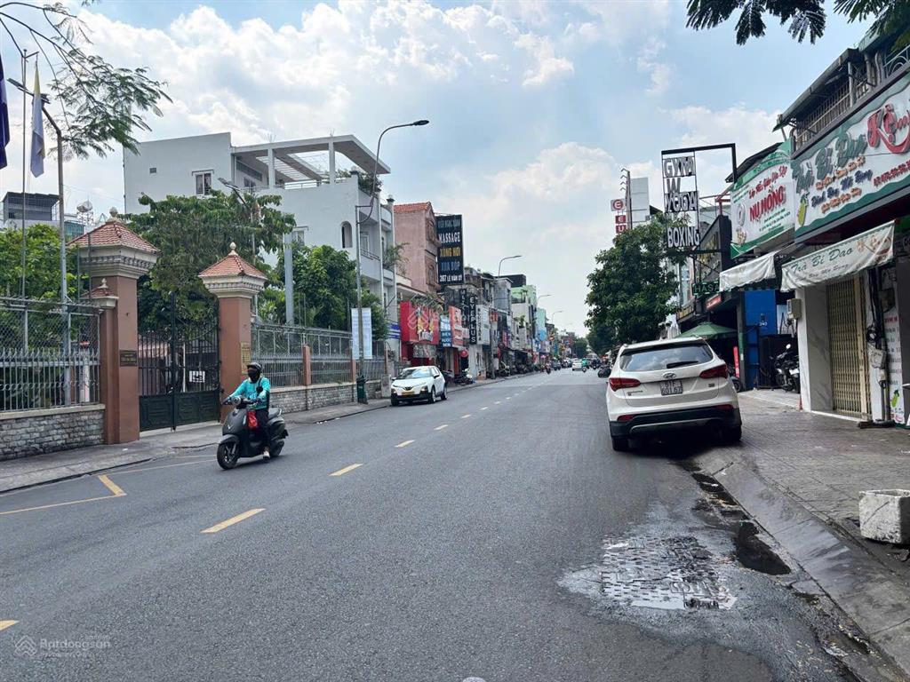 Tòa nhà nguyễn hữu cảnh, p. thạnh mỹ tây, q. bình thạnh | 5.2*20 = 69m2 | bán 34 tỷ  thuê 100tr