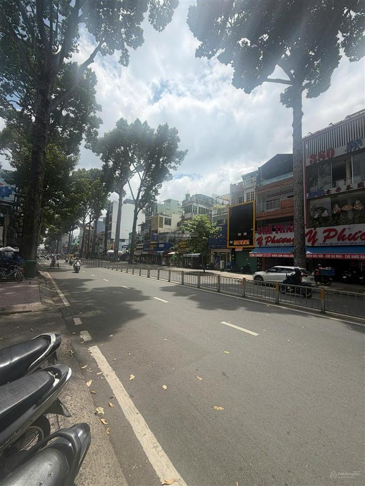 Tòa nhà | 378380382 nguyễn tri phương, p. 4, q. 10 | 10.5*19 = 200m2 | bán 105 tỷ  thuê 200tr