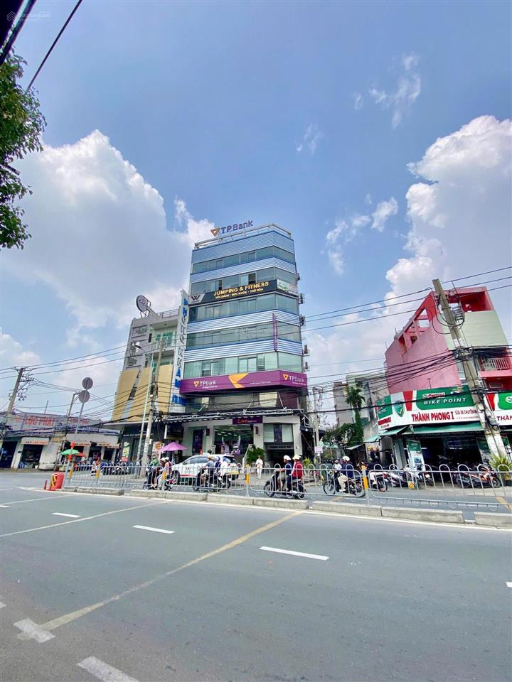 Tòa nhà lê văn quới, p. bình hưng hòa a, q. bình tân 8*22m = 126m2, bán 21 tỷ  thuê 80tr