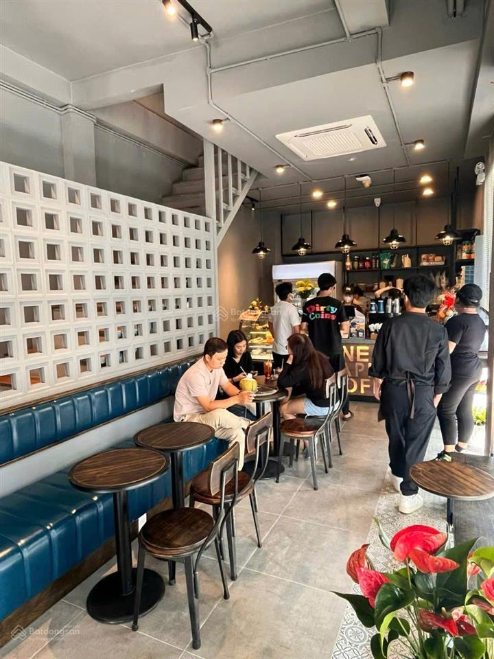 Tòa nhà | 2 đường số 41, phường 6, quận 4 | 5.5*14 = 45.6m2 | bán 30 tỷ  thuê 85tr/tháng