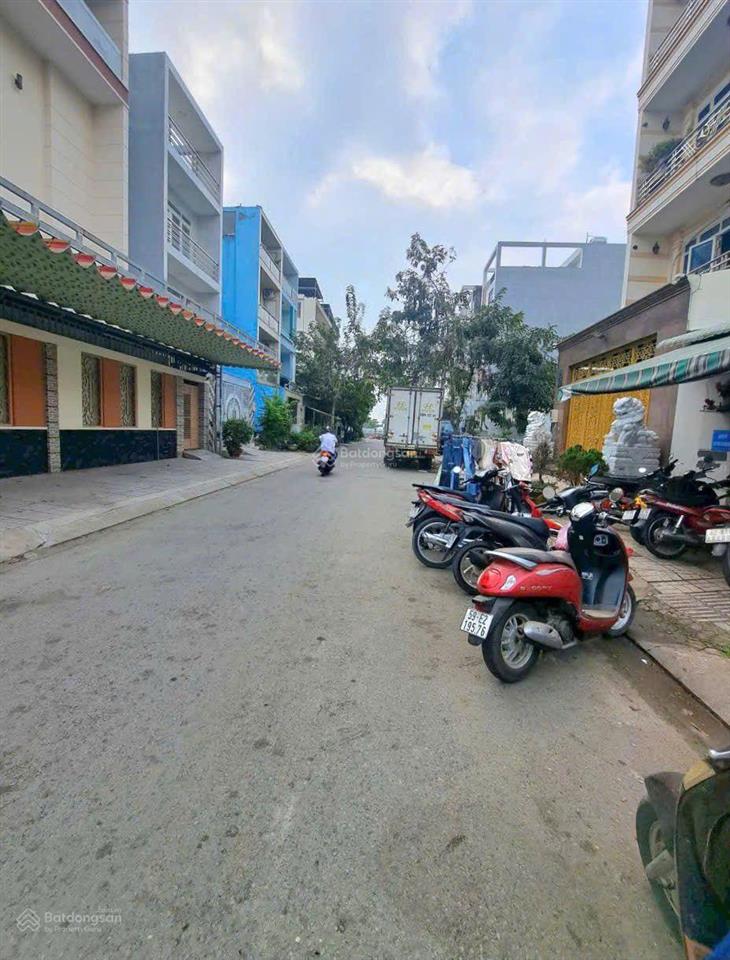 Chủ gấp bán giảm sâu biệt thự liền kề lô góc 2 mặt tiền kdc bình điền quận 8, giá 11 tỷ. 9x17m,