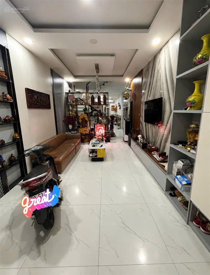 Bán nhà sát mặt tiền đường bông sao q8, 4 tầng, 4.06x20m, nhỉnh 8 tỷ,  0938 827 *** ms tuyền