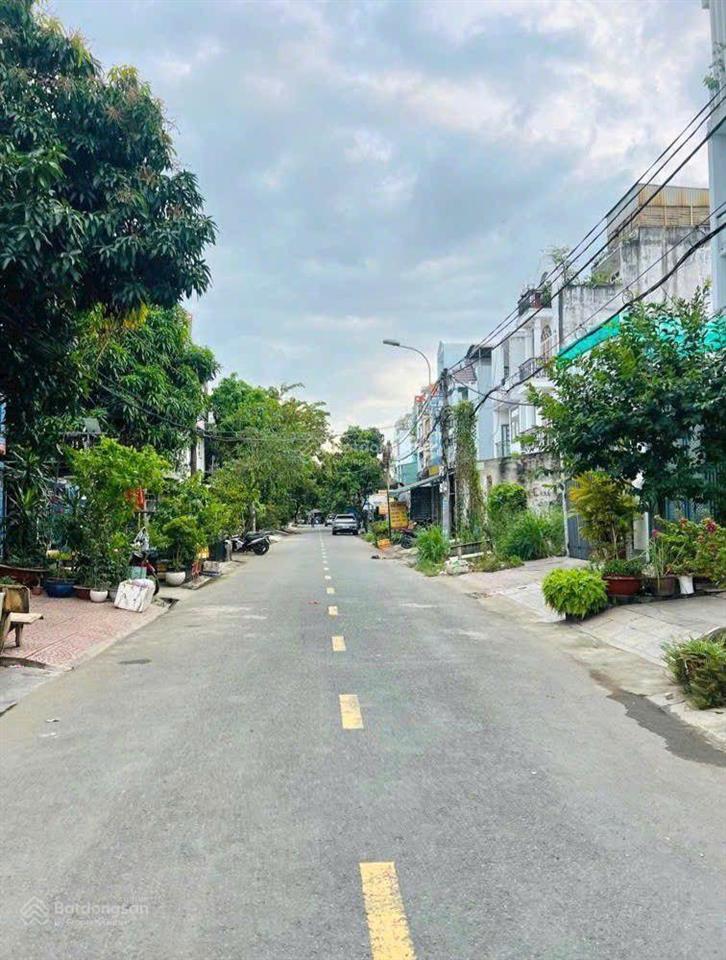 Bán nhà kdc bình hưng, 4 tầng, 96m, đối diện bến xe quận 8, chỉ 9.8 tỷ,  ms tuyền 0938 827 ***