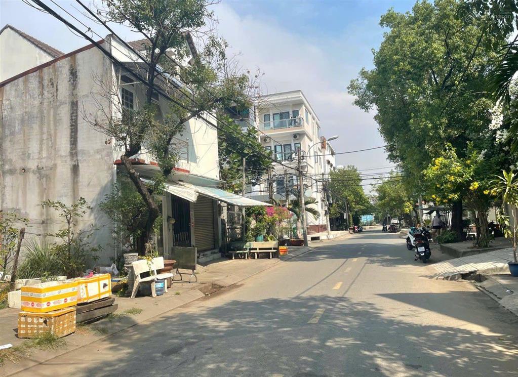 Bán đất tặng dãy trọ 10 phòng, thu nhập 20tr/tháng, 8x19m, sát bến xe quận 8, nhỉnh 9 tỷ