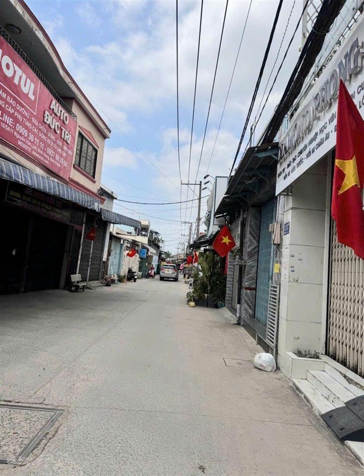 Bán nhà đẹp sát phạm hùng, quận 8 căn nhà vị trí đẹp, ô tô đỗ cửa 60m chỉ nhỉnh 6 tỷ