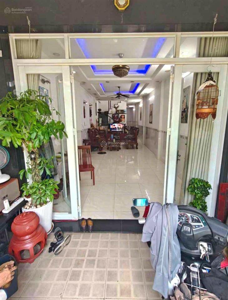 Sát bến xe quận 8, 92m2 nở hậu ô tô đỗ cửa chỉ 6.25 tỷ. căn nhà hiếm có với diện tích lớn