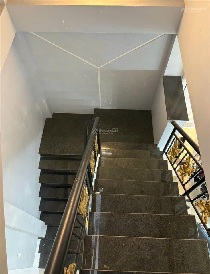 Cần bán chdv 4 tầng huỳnh tấn phát, quận 7 ô tô đỗ cửa, dòng tiền 36 triệu/tháng chỉ 8.2 tỷ