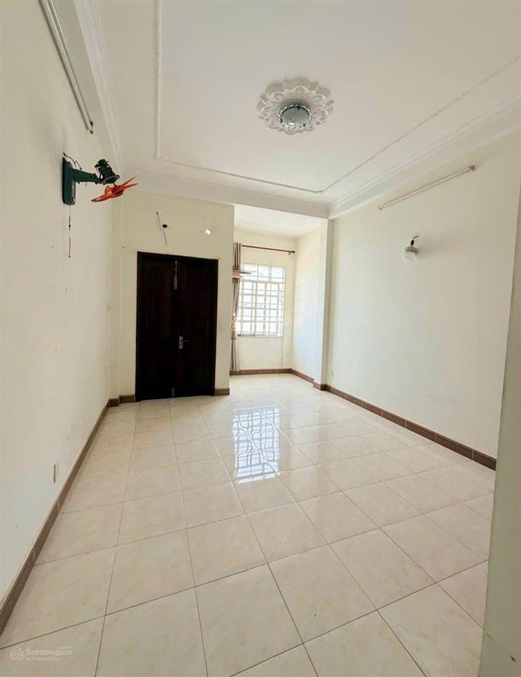 Bán nhà đẹp 4 tầng nguyễn chế nghĩa, q8 cách hẻm ô tô chỉ vài bước, 5 phòng ngủ chỉ 7 tỷ,