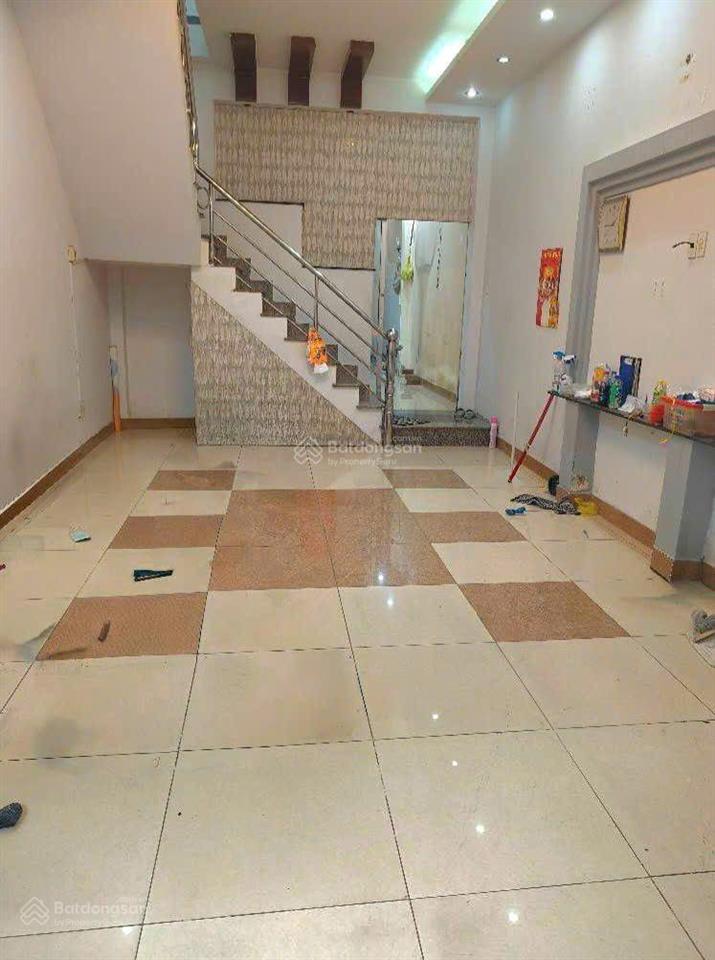 Bán nhà đường âu dương lân, quận 8. ô tô đỗ cửa. giá tốt.
giá bán 7,8 tỷ (thương lượng)