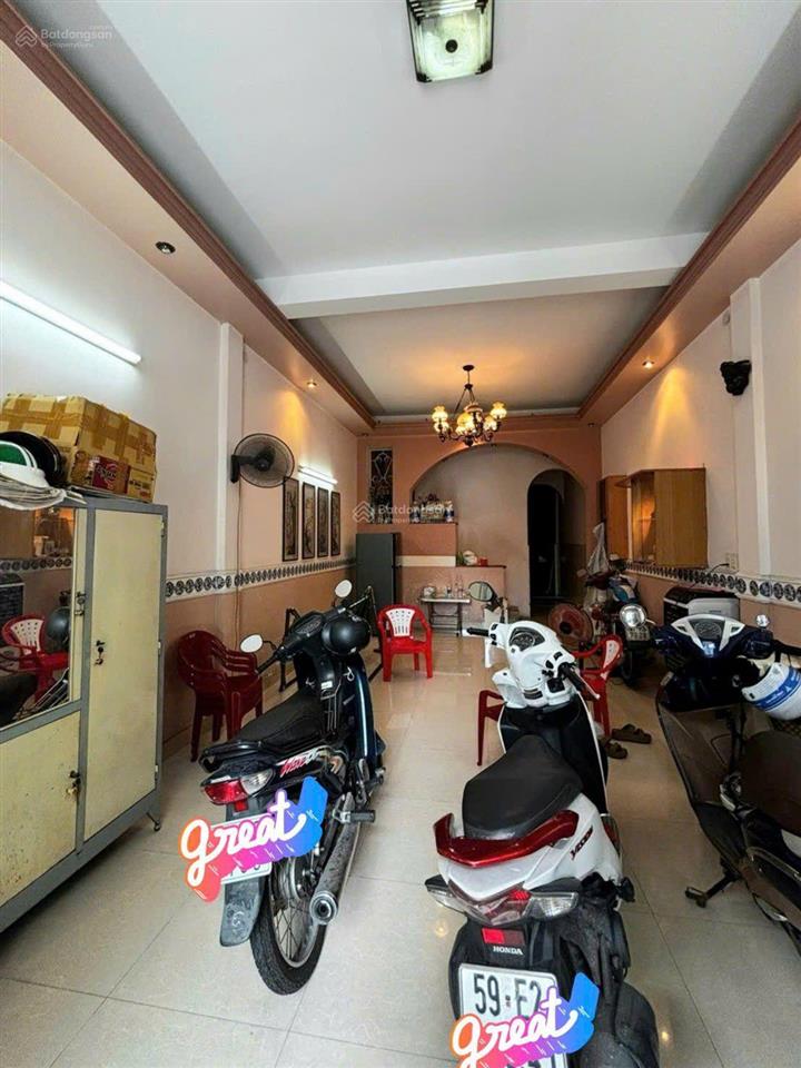Bán nhà kdc bùi minh trực quận 8, 65m2 ô tô vào nhà 3pn, giá nhỉnh 8 tỷ cần bán gấp