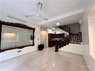 Lô góc  sổ vuông đét 45m2  đường láng  nhà dân xây kiên cố  mặt tiền khủng + lô góc 2 mặt sá