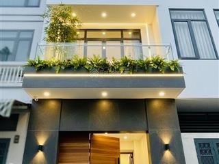 Bán nhà nguyễn cảnh chân quận 1, dt 38.6m2, 3 tầng btct, 3pn nhà đẹp ở ngay giá đã giảm 800 triệu