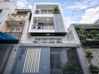 Bán nhà huỳnh tịnh của quận 3, khu vip sát q1 trục ntmk, dt 3.4x11m xây mới 5 tầng 5pn giá 9.1 tỷ