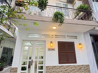 Bán gấp nhà bắc hải quận 10 kết cấu 3 tầng btct  ngang 4m  gần chợ hòa hưng  giá 7,5 tỷ