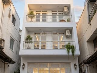 Bán tòa chdv quận 5 chỉ 8 tỷ dòng tiền 600tr/năm, dt4,5 x 13m  5 tầng 9 phòng chdv đang thuê full