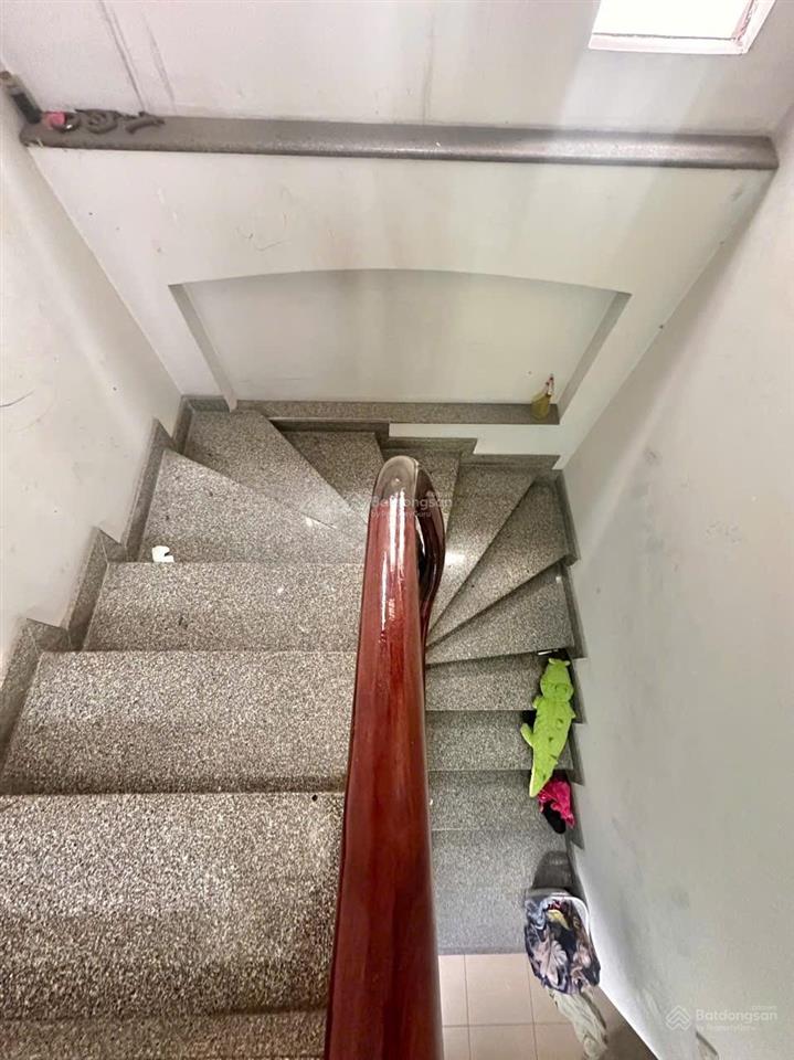 Nhà ngộp bán gấp, an bình q5  dt 4,3 x 18m  4 tầng/ 5pn  cách mặt tiền 25m  chủ nhà thiện chí