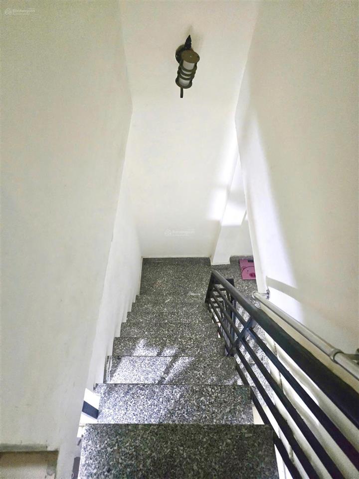 Bán nhà võ văn tần quận 3, 3 tầng 3pn 3wc, hẻm thông giá chỉ hơn 7 tỷ dọn vào ở ngay