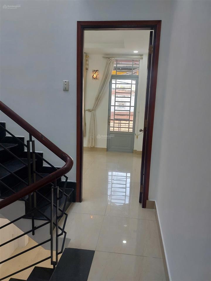 Nhà tốt hxh hàn hải nguyên, dt ~4x9m, nở hậu 5m cn 35m2, 2 tầng 3pn sổ hồng riêng chính chủ