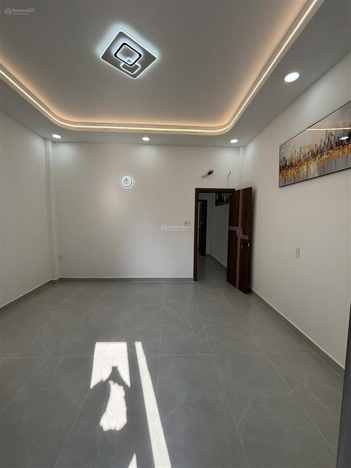 Bán nhà 6,25 tỷ đường 100 bình thới, dt 4,5x10m, 2 tầng 3pn 2wc nhà mới đẹp, xách vali vào ở ngay