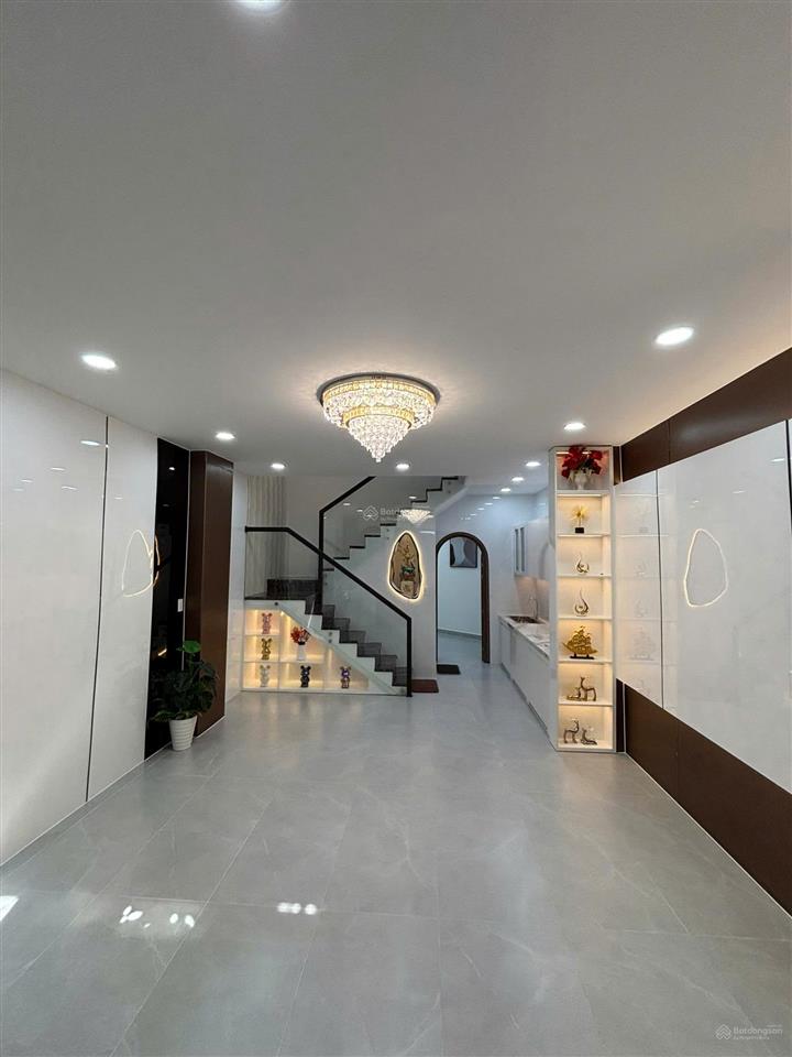 Bán nhà 6,25 tỷ đường 100 bình thới, dt 4,5x10m, 2 tầng 3pn 2wc nhà mới đẹp, xách vali vào ở ngay