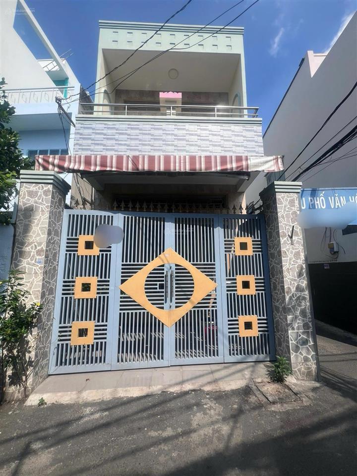 Bán nhà khu phạm văn chí, dt hơn 80m², 2 tầng 4pn 3wc dài 16m giá 5,5 tỷ