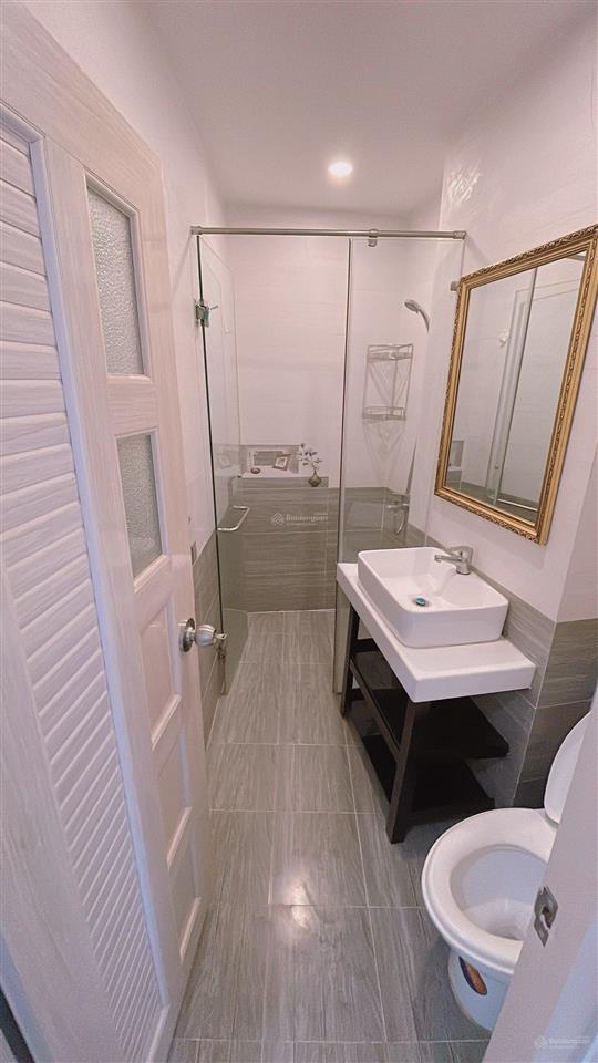 Hot bán nhà nguyễn tiểu la, dt 4,5x8m, 4 tầng 4pn 4wc, giá giảm mạnh 1 tỷ chỉ còn nhỉnh 5 tỷ đồng