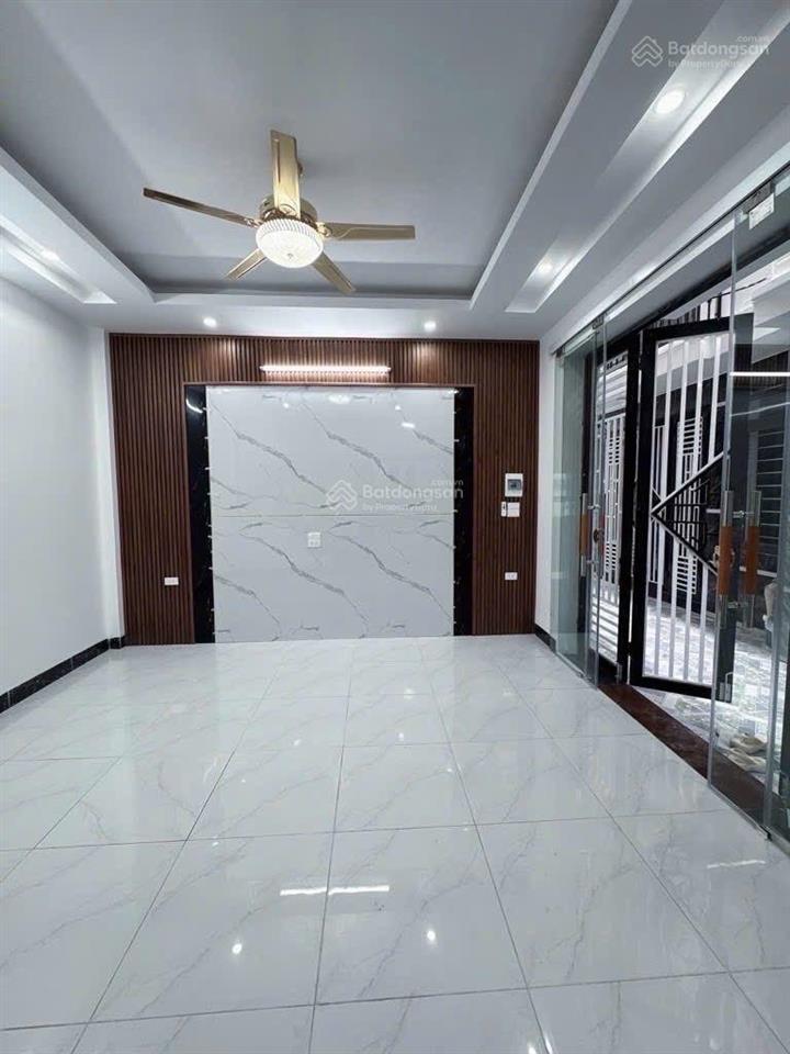 Siêu hiếm khu vực thanh amnhà mới tinh 3 thoáng thiết kế 5 tầng 30m2 hỗ trợ khoản vay nhà đất
