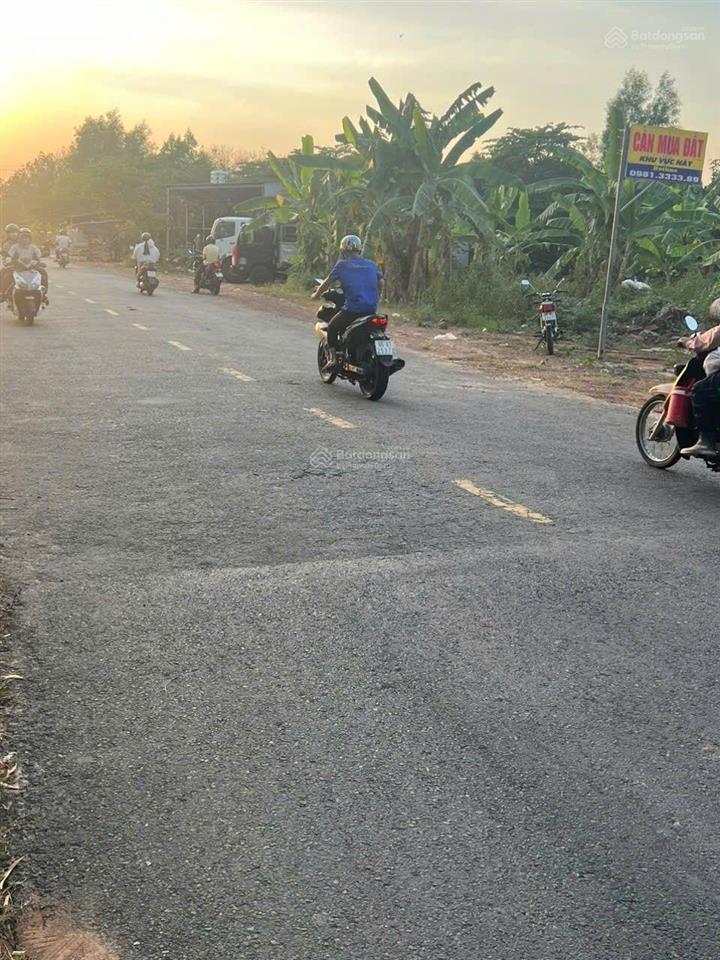 Đất ngay chợ tự phát  chánh phú hòa  bến cát