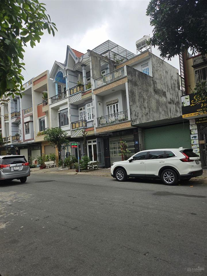 7 tỷ 700 nhà mặt tiền kinh doanh đường số 1 khu toa xe lửa. ngay vincom. 3 tầng. dt 76m2. tp dĩ an