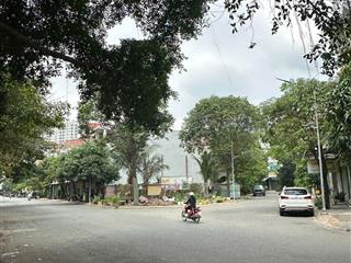 7 tỷ 700 nhà mặt tiền kinh doanh đường số 1 khu toa xe lửa. ngay vincom. 3 tầng. dt 76m2. tp dĩ an