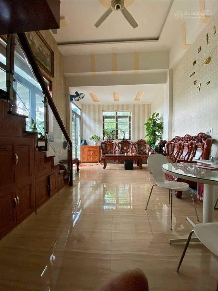7tỷ750 bán nhà đông hòa, dĩ an đường võ thị sáu ngang 6m đường lớn thông tiện làm văn phòng công ty