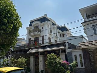 Siêu biệt thự cổng vàng 250m2 ngay chợ linh trung.vừa ở vừa có dòng tiền hơn 300tr/năm