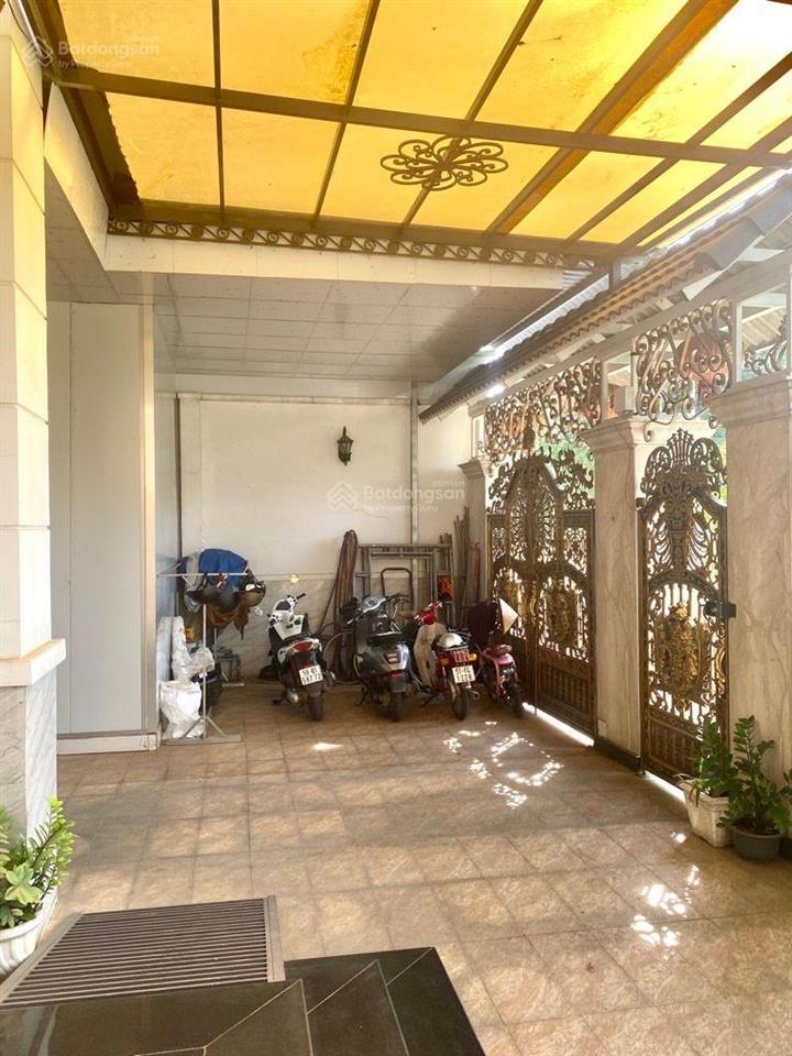 Siêu biệt thự cổng vàng 250m2 ngay chợ linh trung.vừa ở vừa có dòng tiền hơn 300tr/năm