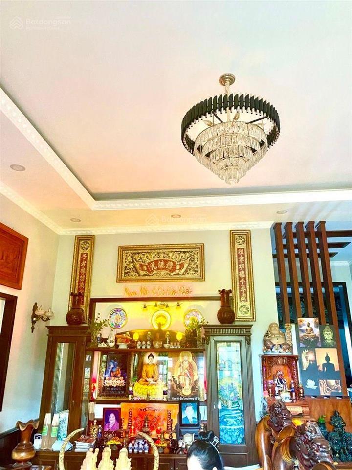 Siêu biệt thự cổng vàng 250m2 ngay chợ linh trung.vừa ở vừa có dòng tiền hơn 300tr/năm