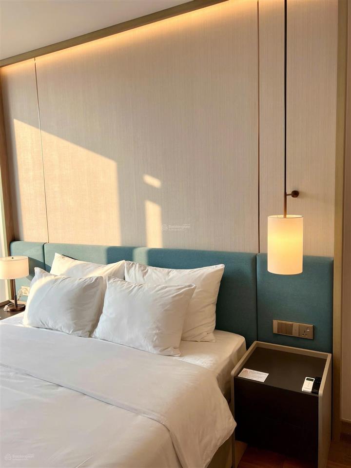 Cần bán căn alacarte hl bay diện tích 75m 2pn, 2wc view biển giá 5,2ti m phí ql 7 năm .0982 527 ***