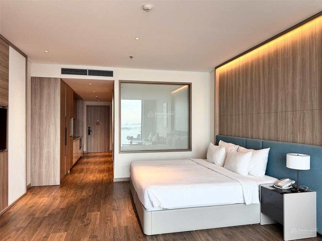 Cần bán căn a la carte hạ long, cắt lỗ 600tr, 56m2, 1pn, 1wc, view biển sẵn sổ miễn phí ql 7 năm