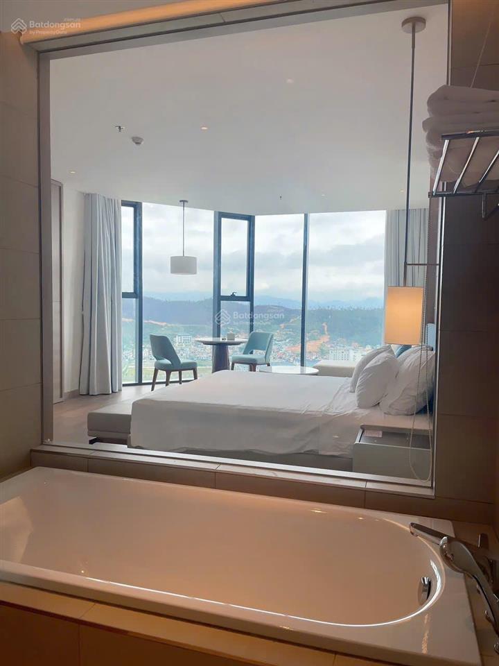 Bán căn góc tòa a la carte hạ long bay, giá 3 tỷ, 47m2, full nội thất cao cấp 1pn, 1wc, sổ trao tay