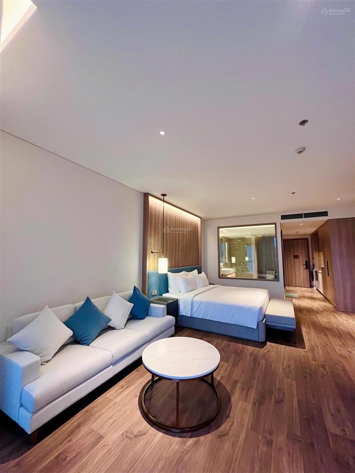 Cần bán căn hộ cao cấp a la carte hạ long bay 2,8 tỷ, 54m2, sẵn sổ miễn phí dv 10 năm .0982 527 ***