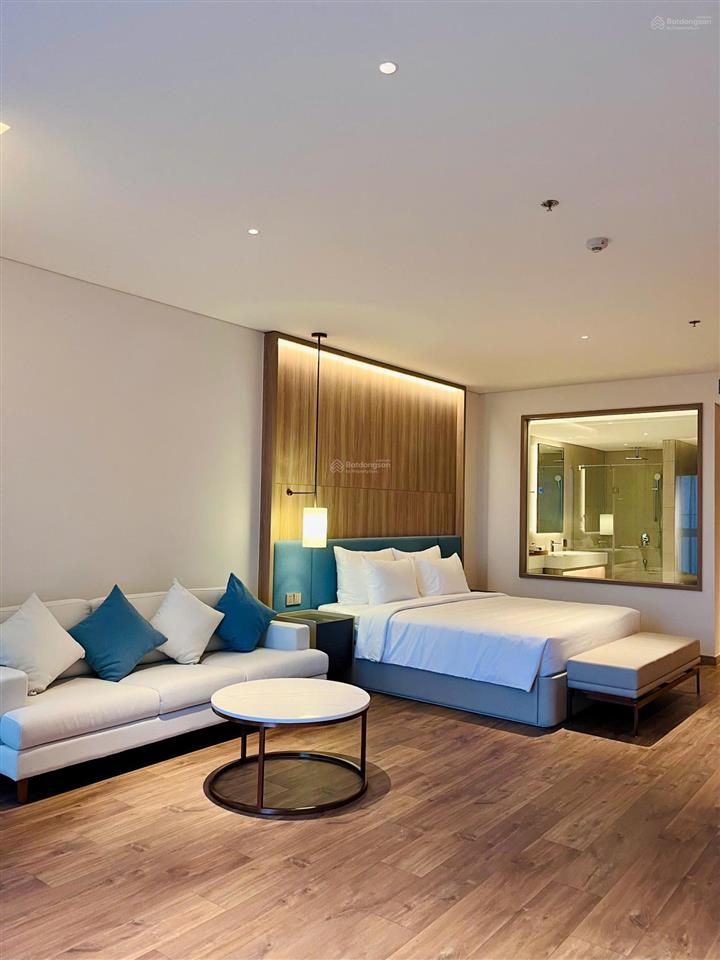 Cần bán căn hộ cao cấp a la carte hạ long bay 2,8 tỷ, 54m2, sẵn sổ miễn phí dv 10 năm .0982 527 ***