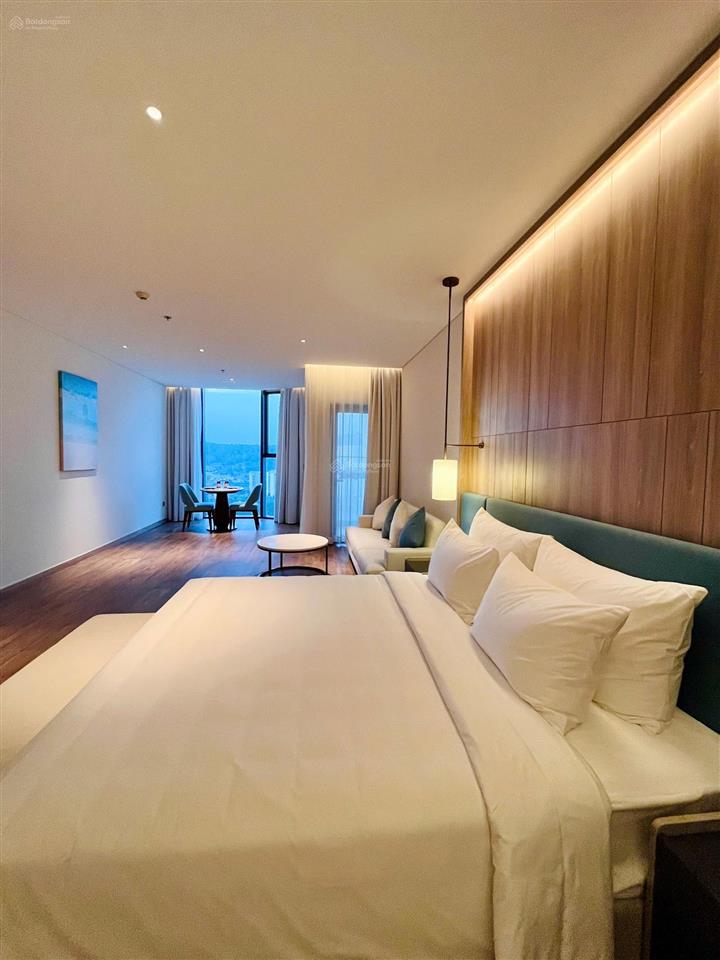 Cần bán căn hộ cao cấp a la carte hạ long bay 2,8 tỷ, 54m2, sẵn sổ miễn phí dv 10 năm .0982 527 ***