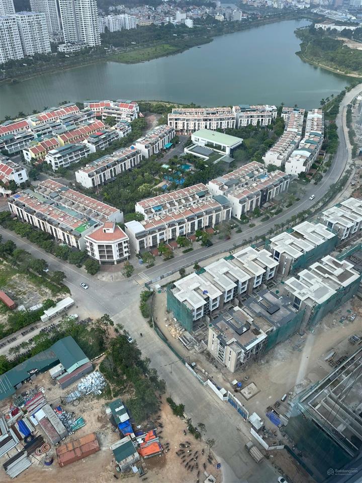 Cần bán căn hộ cao cấp a la carte hạ long bay 2,8 tỷ, 54m2, sẵn sổ miễn phí dv 10 năm .0982 527 ***