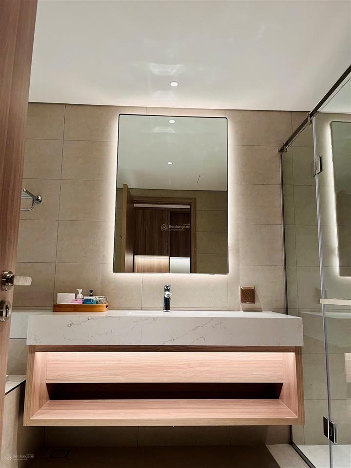 Cần bán căn hộ cao cấp a la carte hạ long bay 2,8 tỷ, 54m2, sẵn sổ miễn phí dv 10 năm .0982 527 ***