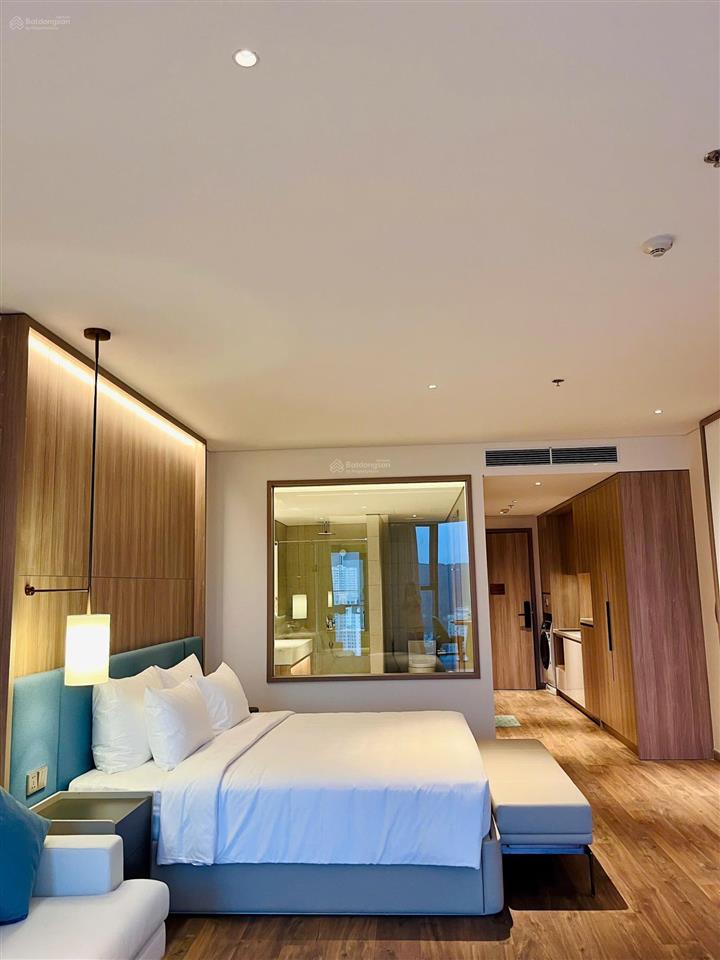 Cần bán căn hộ cao cấp a la carte hạ long bay 2,8 tỷ, 54m2, sẵn sổ miễn phí dv 10 năm .0982 527 ***