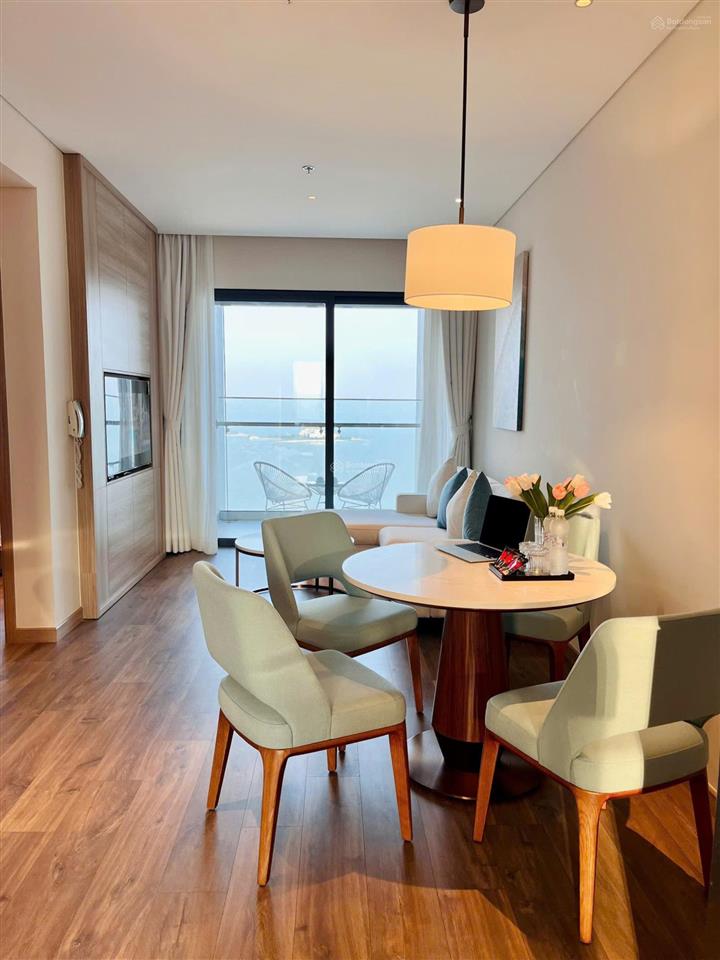 Cần bán căn àlacarte view biển giá 5,2 tỷ 75m2 đã có sổ full nội thất chỉ việc vào ở và kinh doanh