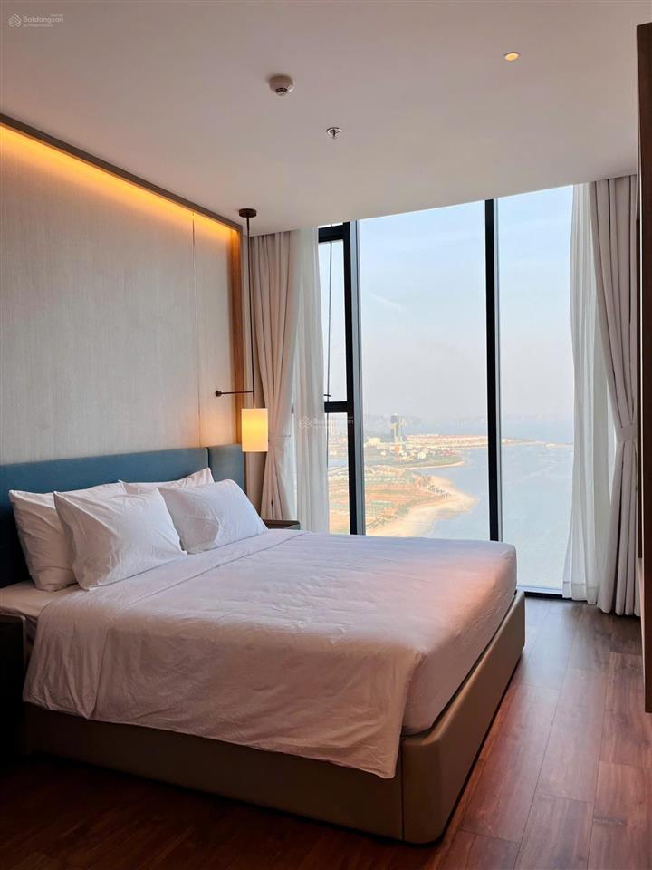 Cần bán căn àlacarte view biển giá 5,2 tỷ 75m2 đã có sổ full nội thất chỉ việc vào ở và kinh doanh